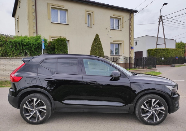 Volvo XC 40 cena 119900 przebieg: 55000, rok produkcji 2019 z Brok małe 379